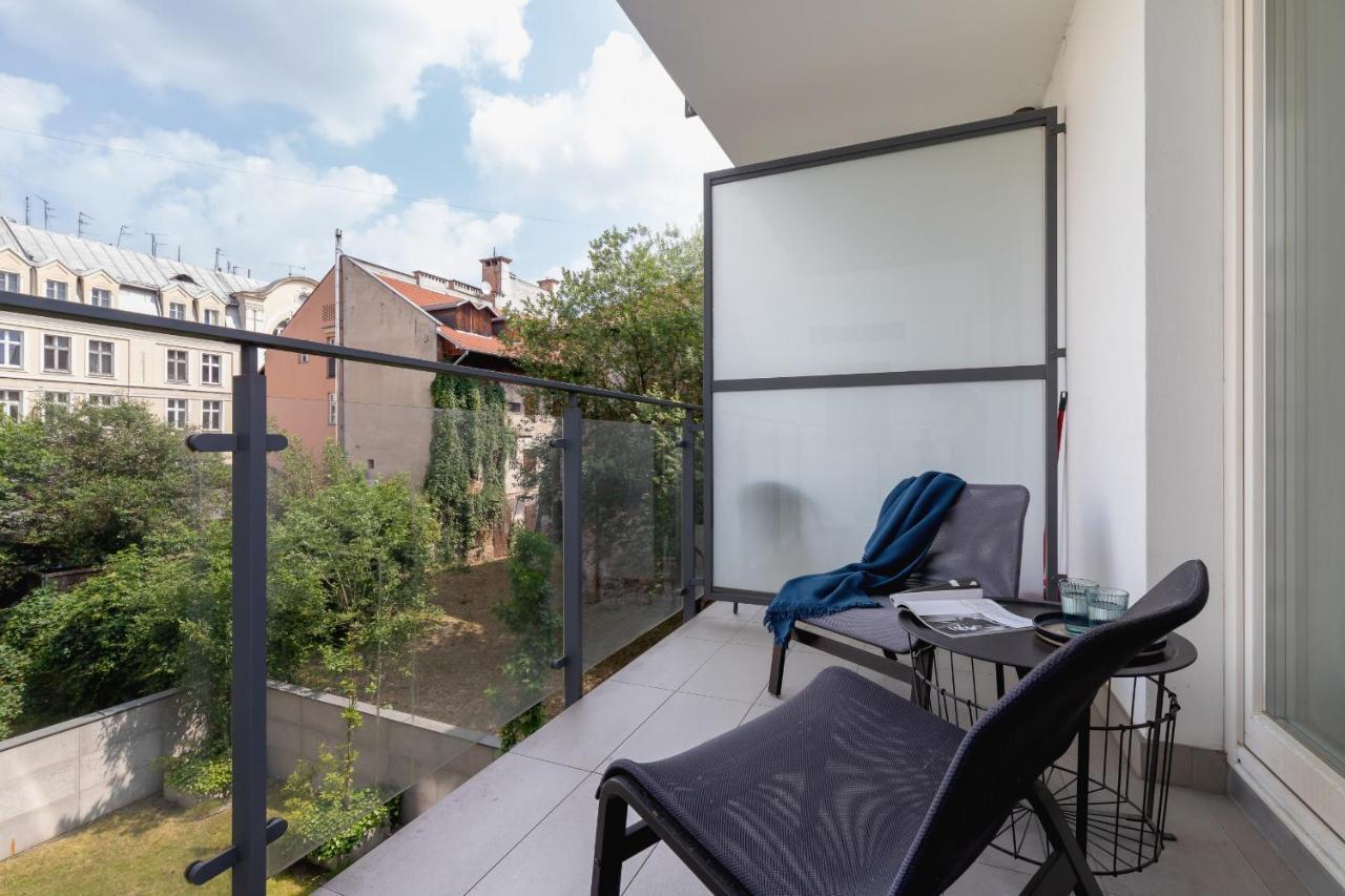 Studio Augustianska Kazimierz With Balcony By Renters Apartment Krakau